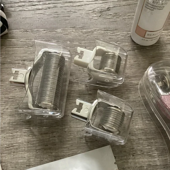 BeautyBio GloPRO Facial Microneedling Tool w Face Eye Body Attachments - Picture 3 of 6